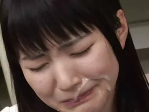 Człowiek wyciągnął r ...