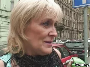 Żona spalania patrzy ...