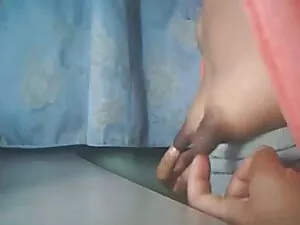 Dziewczyna wycisnęła ...