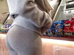 Mężczyzna liże w sex ...