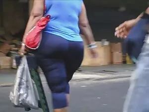 Wielu czarnych mężcz ...